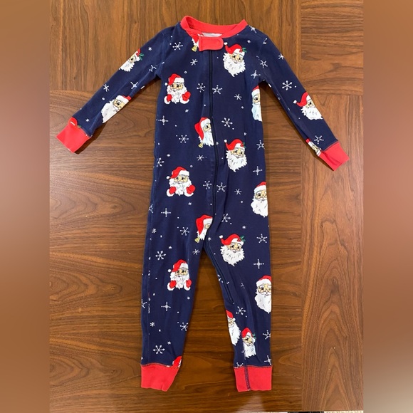 The Beaufort Bonnet Company Other - The Beaufort Bonnet Company 2T Santa Pajamas